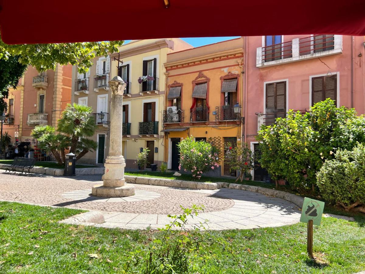 La Casa Di Ale Nel Centro Storico Di Cagliari Apartment Exterior foto